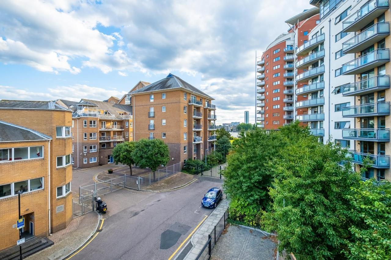 Canary Wharf/docklands/excel Spacious Apt E14 Londra