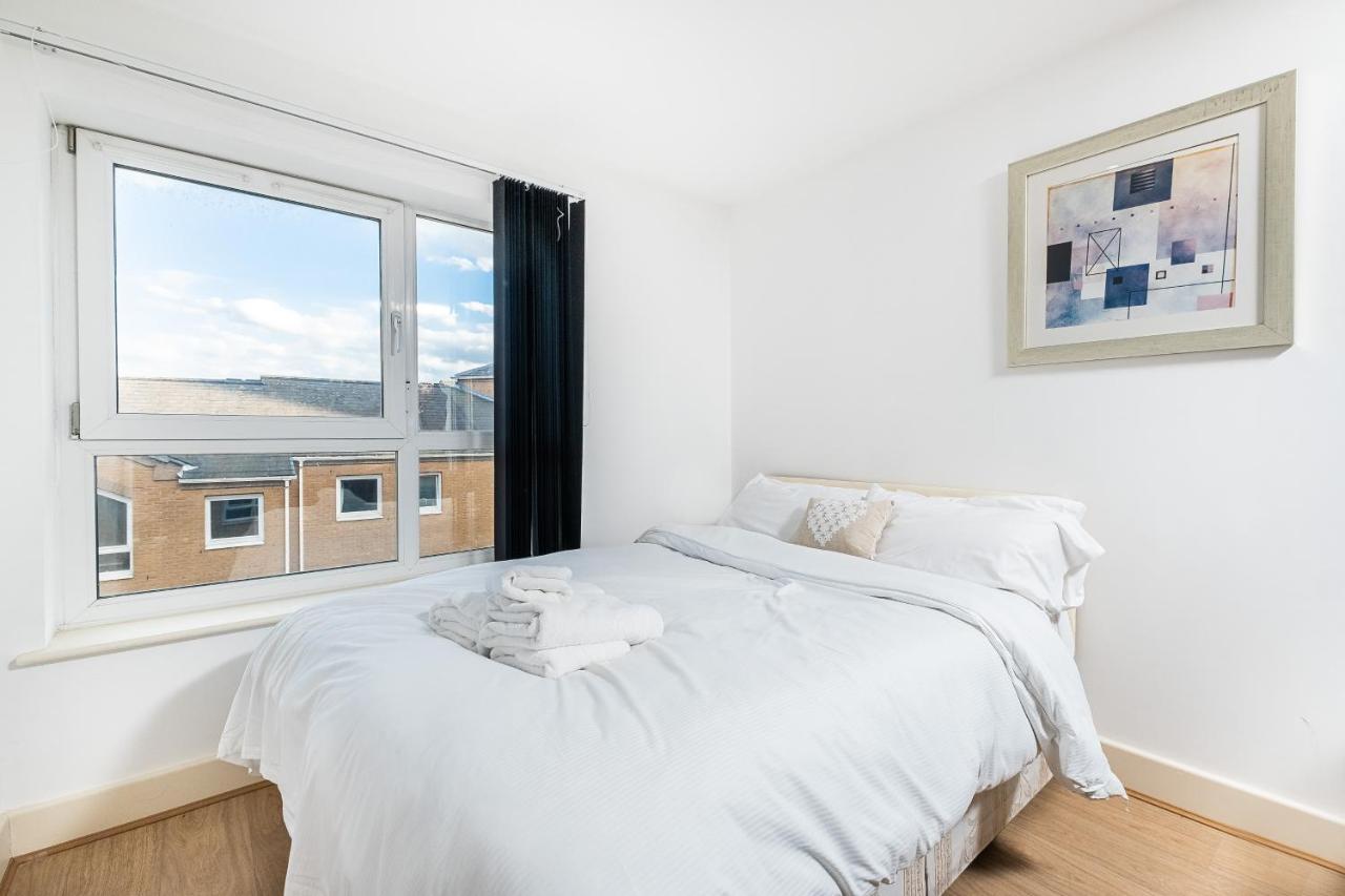 Canary Wharf/docklands/excel Spacious Apt E14 Londra