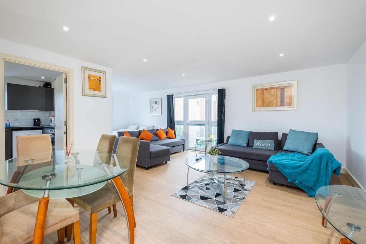 Canary Wharf/docklands/excel Spacious Apt E14 * Londra