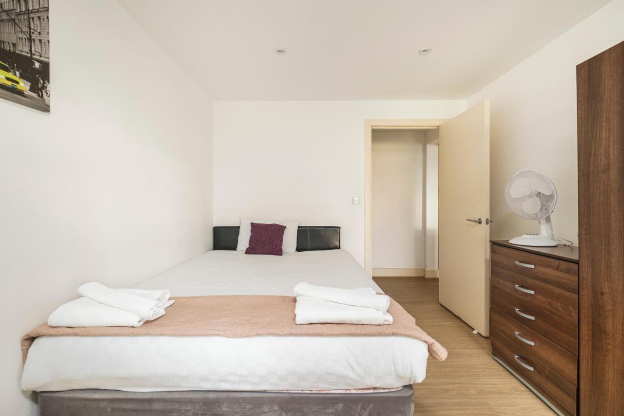 Canary Wharf/docklands/excel Spacious Apt E14 * Londra