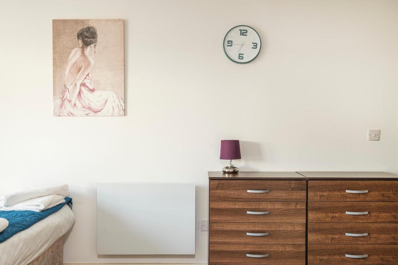 Canary Wharf/docklands/excel Spacious Apt E14 * Londra