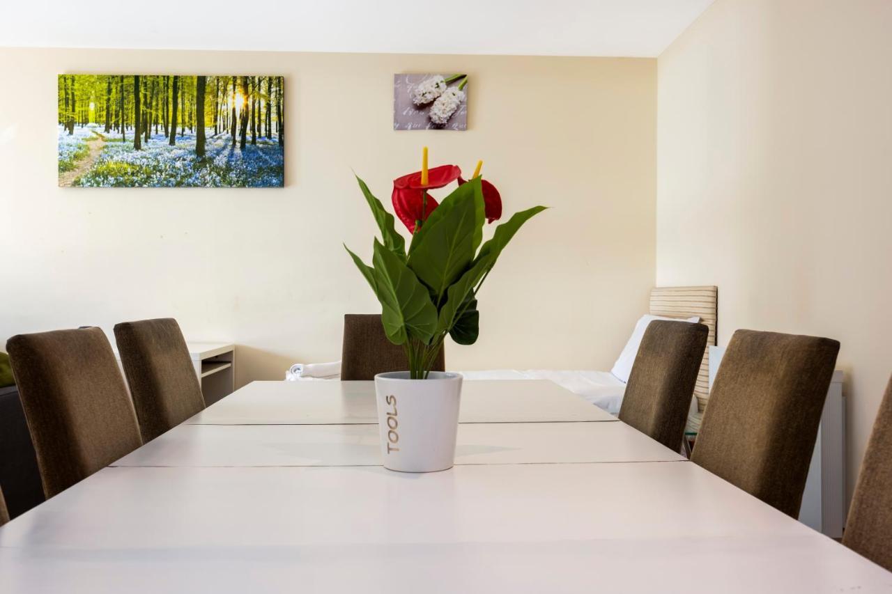 Apartament Canary Wharf/docklands/excel Spacious Apt E14 Londra